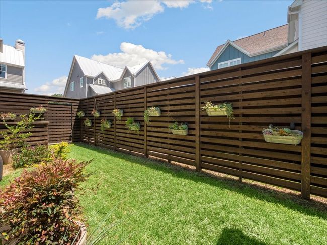 View of yard | Image 19
