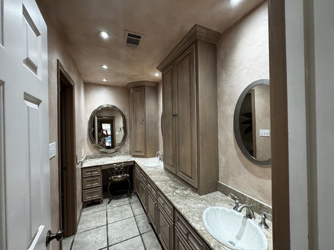 2533 Danny Ln, House other with 3 bedrooms, 2 bathrooms and null parking in Farmers Branch TX | Image 16