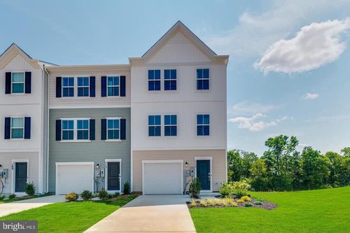 64 Bigler Rd, INWOOD, WV, 25428-4739 | Card Image