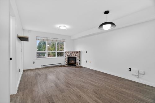 305-14377 103 Ave, Surrey, BC, V3T5V5 | Card Image