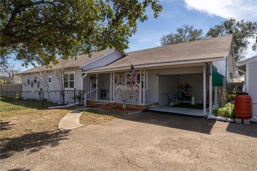 603 W Ave B, Kingsville, TX, 78363 | Card Image