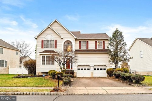 33 Yorktown Rd, Monmouth Junction, NJ, 08852-3073 | Card Image
