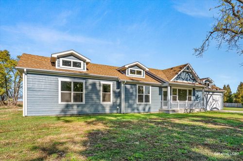 121 Pine St, Buckingham, IL, 60917-1030 | Card Image