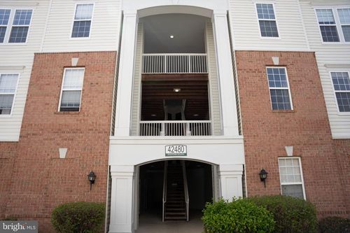 unit-303-42480 Rockrose Sq, BRAMBLETON, VA, 20148-4813 | Card Image