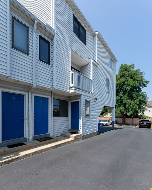 apt-6-16 Arch St, Norwalk, CT, 06850-3925 | Card Image