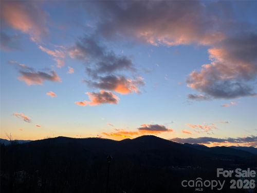 f-4 Chimney Crest Dr, Asheville, NC, 28806-8725 | Card Image