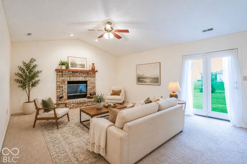 5165 Pine Hill Dr, Noblesville, IN, 46062-6774 | Card Image
