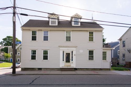 2-283 Spring St, Newport, RI, 02840-6817 | Card Image