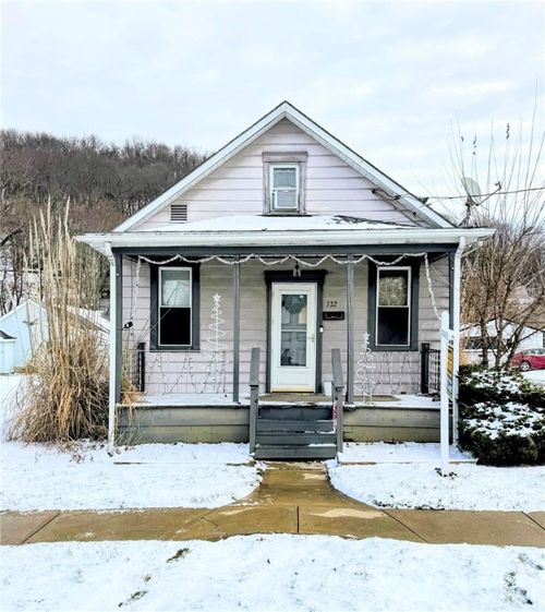 322 N Washington St, Evans City, PA, 16033-1068 | Card Image