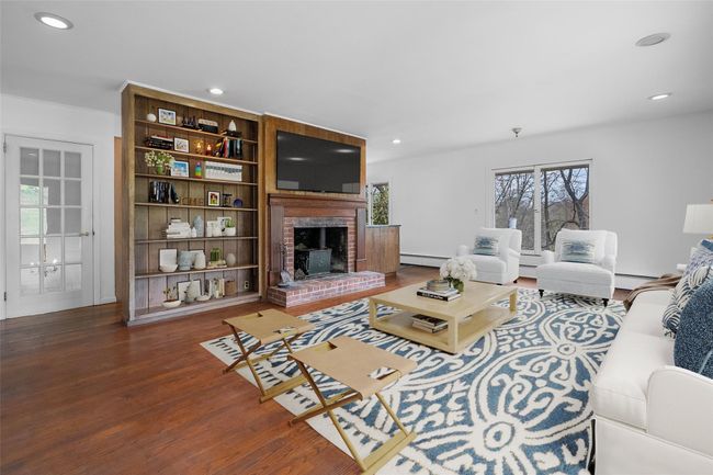 Living Room. Virtually staged. | Image 5