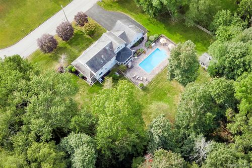 12 Canterbury Ln, Suffern, NY, 10901-3510 | Card Image