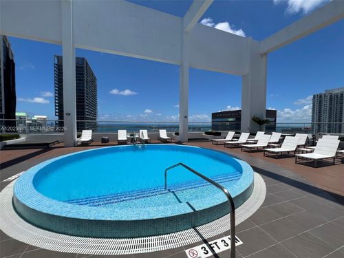 1506-55 6th St, Miami, FL, 33131-2562 | Card Image