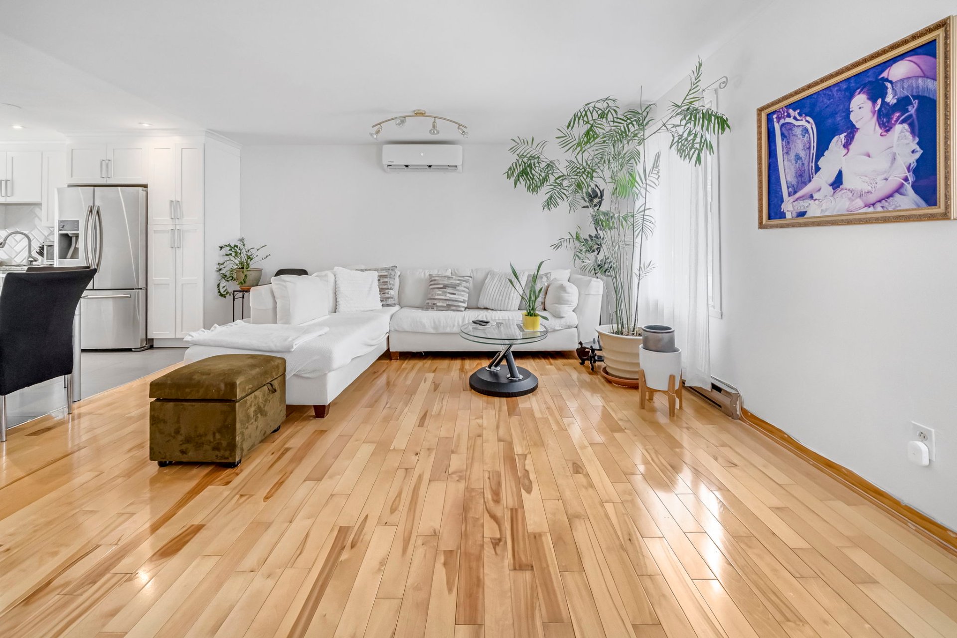Residential in Laval (Chomedey) 4