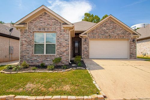 3611 Logan Ridge Dr, Bryant, AR, 72022-8059 | Card Image