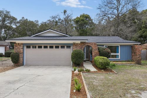 3842 Fernglen Dr, Jacksonville, FL, 32277-1650 | Card Image