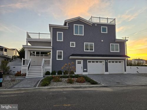 718 N Long Beach Blvd, Surf City, NJ, 08008-4940 | Card Image