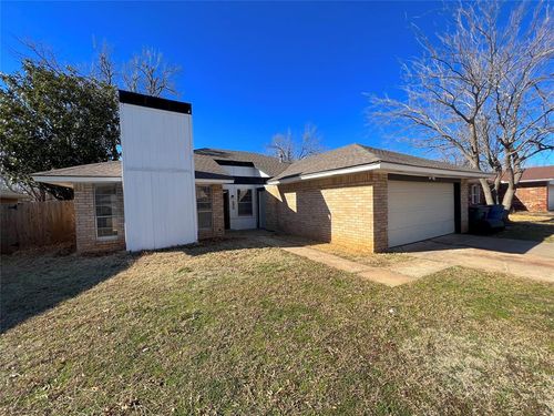 1017 S Neptune Rd, Edmond, OK, 73003-6072 | Card Image