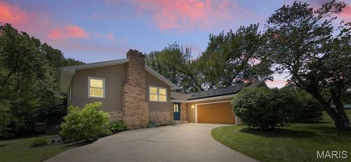 1426 Mccoy Dr, Edwardsville, IL, 62025-4240 | Card Image