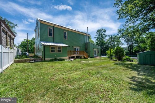 374 Fisher Dam Rd, HAMBURG, PA, 19526-8822 | Card Image