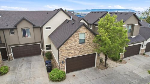 1823 W 2300 S, Woods Cross, UT, 84087-4906 | Card Image