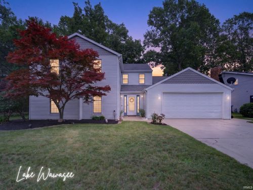 12198 N Mariposa Cir, Syracuse, IN, 46567-9718 | Card Image