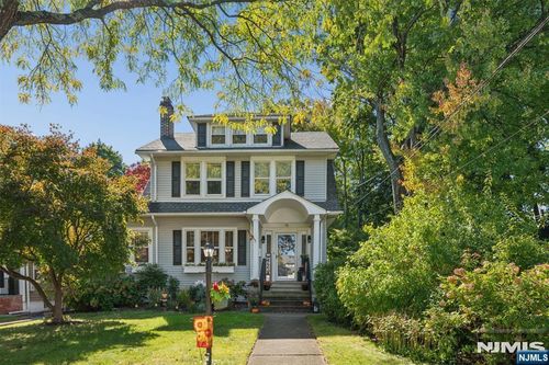 15 Fairview Avenue, Glen Rock, NJ, 07452 | Card Image