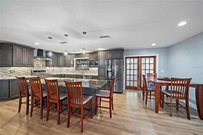 6204 Juel Gill Rd, Home with 3 bedrooms, 2 bathrooms and null parking in Myakka City FL | Image 6