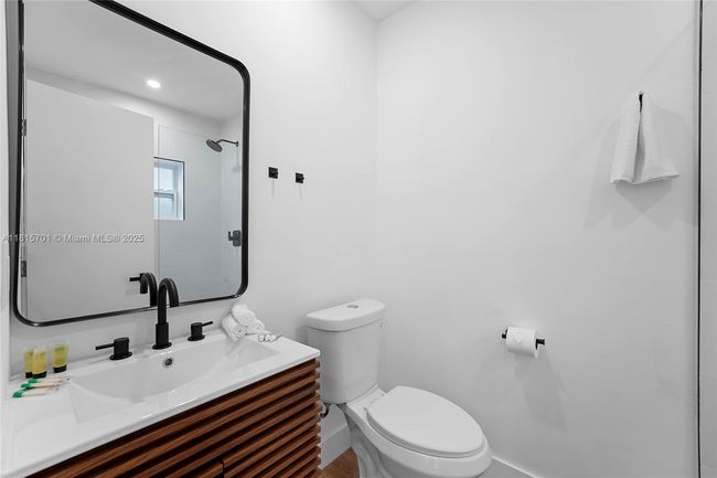 APT-1 - 921 Ne 16 Th Ter, Condo with 1 bedrooms, 1 bathrooms and null parking in Fort Lauderdale FL | Image 12