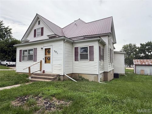 501 E 4th St, New London, MO, 63459-1104 | Card Image
