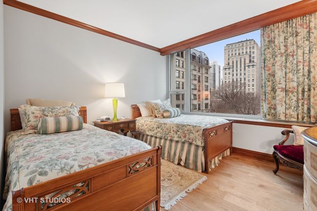 APT-5A - 1300 N Lake Shore Dr, Condo with 3 bedrooms, 3 bathrooms and 2 parking in CHICAGO IL | Image 12