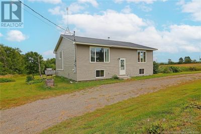 4623 Rte 102, House other with 3 bedrooms, 1 bathrooms and null parking in Queenstown NB | Image 2