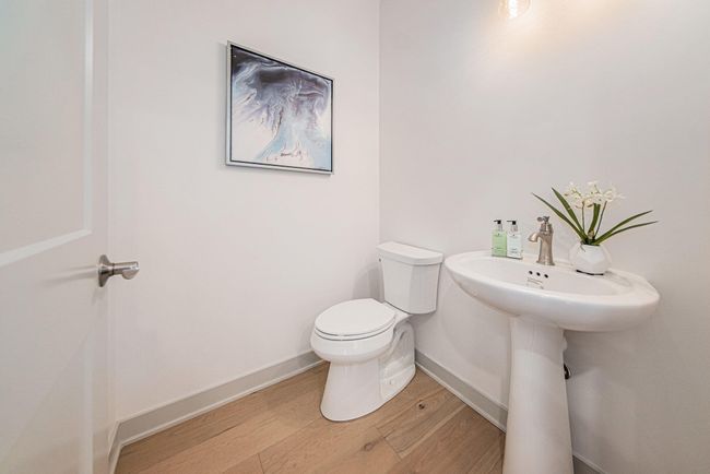 Powder Room | Image 11