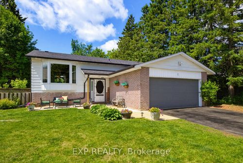 6 Palace St, Caledon, ON, L7K0A2 | Card Image