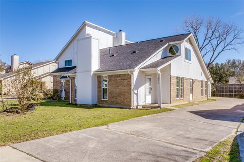 2121 Stone Moss Ln, Grapevine, TX, 76051-3864 | Card Image