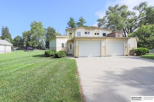 3610 Clifton Ct, Omaha, NE, 68134-4404 | Card Image