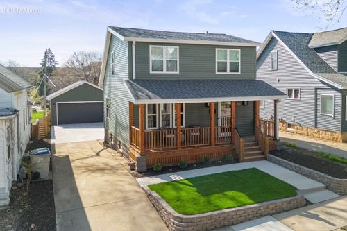 2611 S Austin St, Milwaukee, WI, 53207-2001 | Card Image
