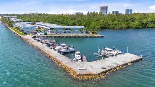 apt-34-2700 Ne 135th St, North Miami, FL, 33181-3542 | Card Image