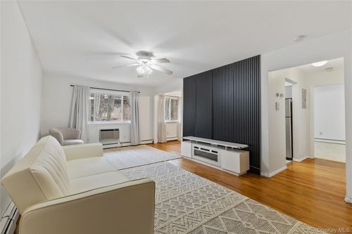 g-8 N James St, Peekskill, NY, 10566-2458 | Card Image