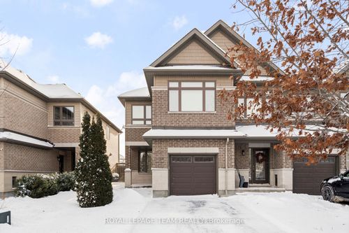 165 Woodhurst Cres, Stittsville, ON, K2S0T5 | Card Image