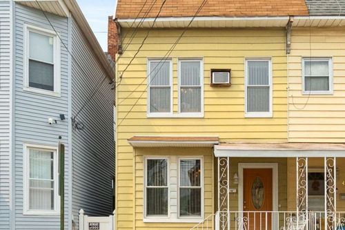 430 Central Ave, Harrison, NJ, 07029-2612 | Card Image
