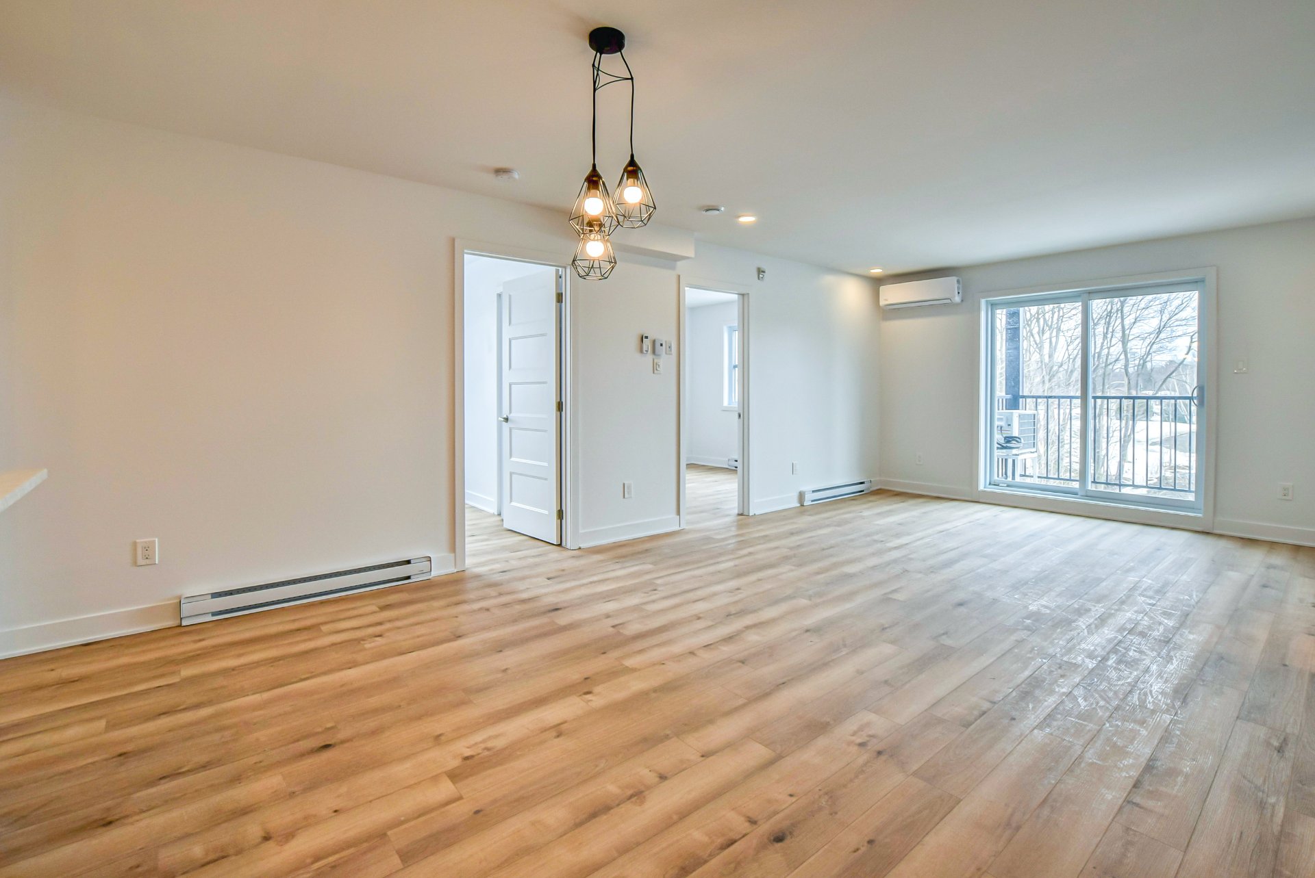 Residential Lease in Saint-Lin/Laurentides 5