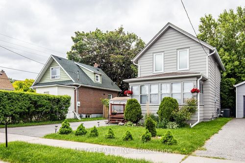 340 French St, Oshawa, ON, L1G5N7 | Card Image