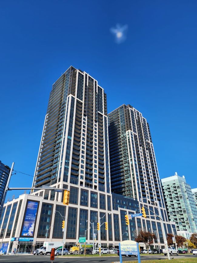 3311 - 1926 Lake Shore Blvd W, Condo with 2 bedrooms, 2 bathrooms and 1 parking in Toronto ON | Image 2