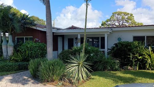 803 Ne 21st Dr, Wilton Manors, FL, 33305-2225 | Card Image