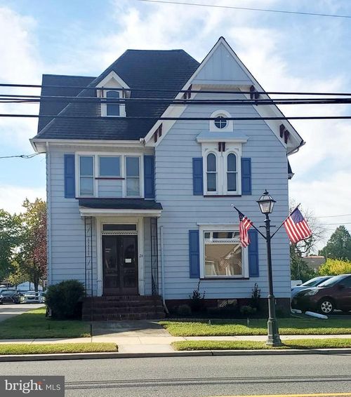 24 East Ave, Woodstown, NJ, 08098-1409 | Card Image