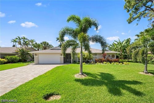 28581 Winthrop Cir, BONITA SPRINGS, FL, 34134-3324 | Card Image