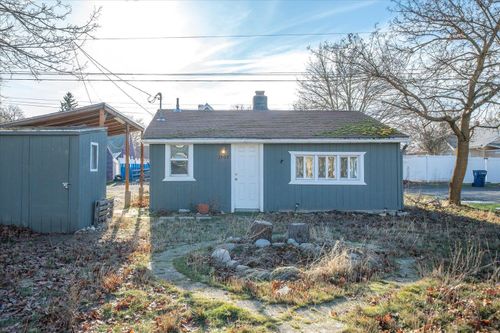 1507 W Chelan Ave, Spokane, WA, 99205-3522 | Card Image