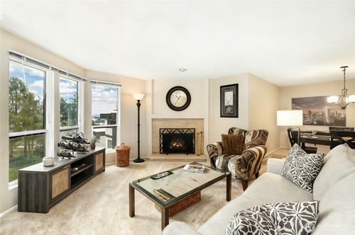 a3-15249 Sunwood Blvd, Tukwila, WA, 98188-2422 | Card Image