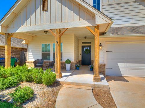 18412 Autumn Grove Drive, Edmond, OK, 73012 | Card Image