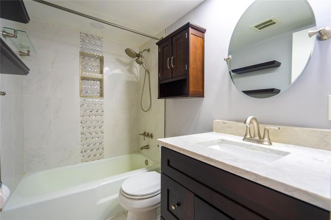 APT-344E - 4500 N Federal Hwy, Condo with 2 bedrooms, 2 bathrooms and null parking in Lighthouse Point FL | Image 8